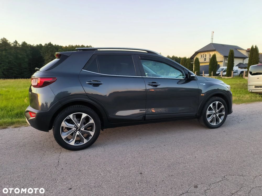 Kia Stonic - 27