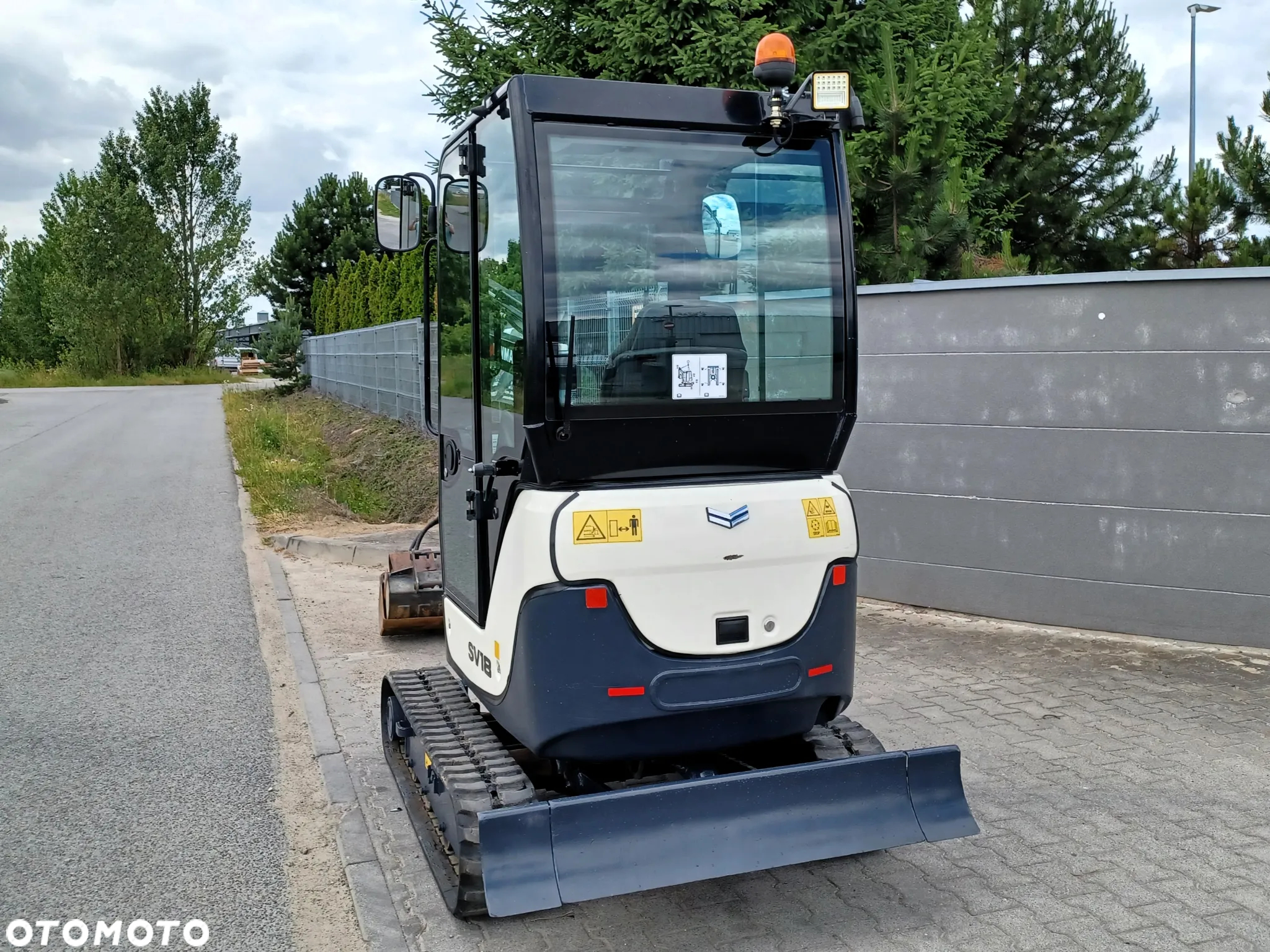 Yanmar SV18 - 4