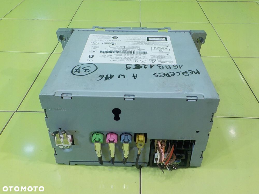 MERCEDES A W176 15r HB 5D radio A2469008214 A2469011305 A2129020710 - 4