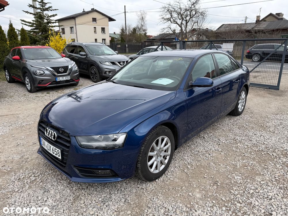 Audi A4 Limousine - 13