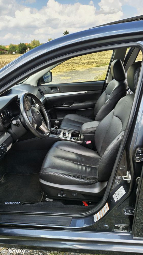 Subaru Legacy - 6