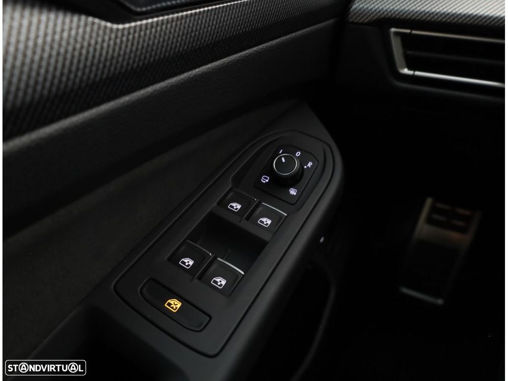 VW Golf 1.5 TSI e-Hybrid GTE DSG - 24