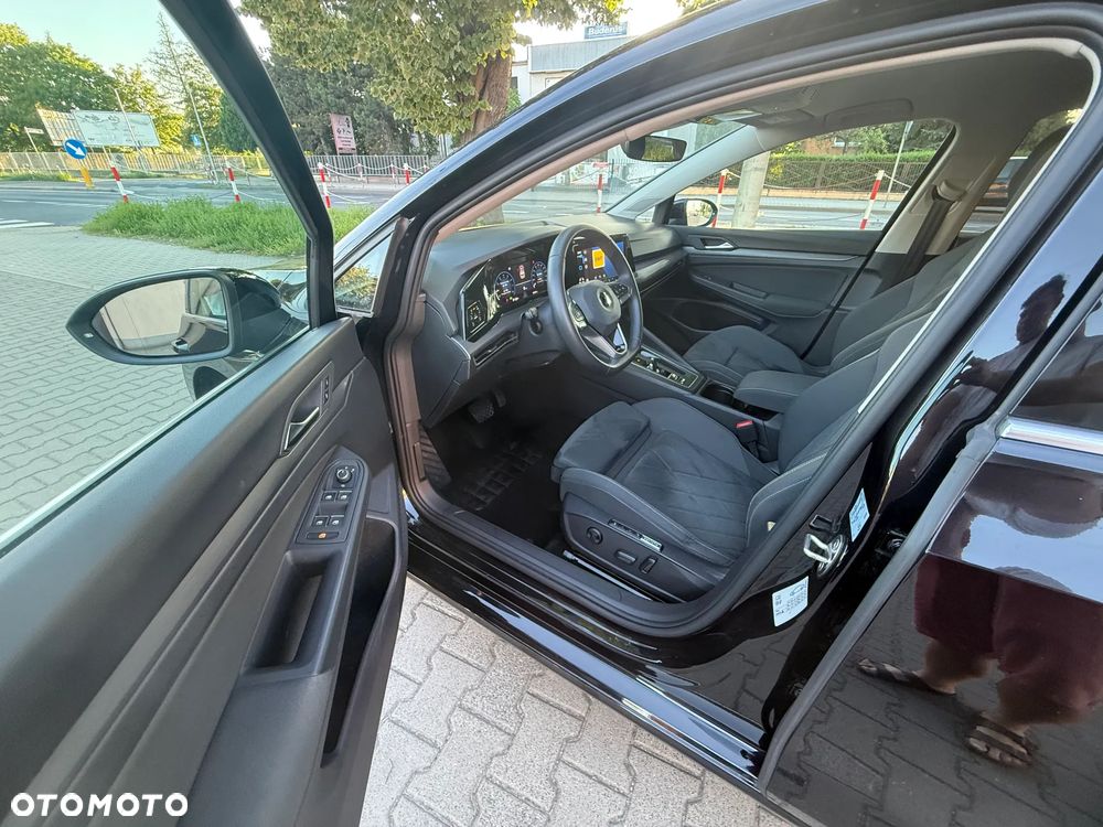 Volkswagen Golf 1.5 eTSI EVO Style DSG - 16