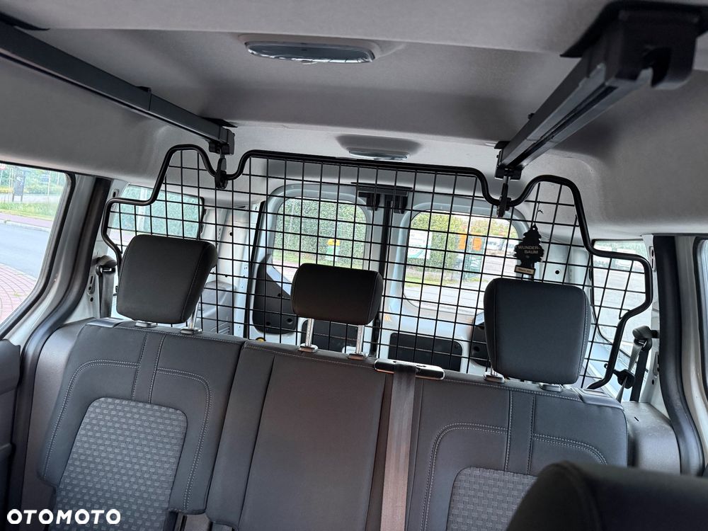 Ford Tourneo Connect Grand - 8