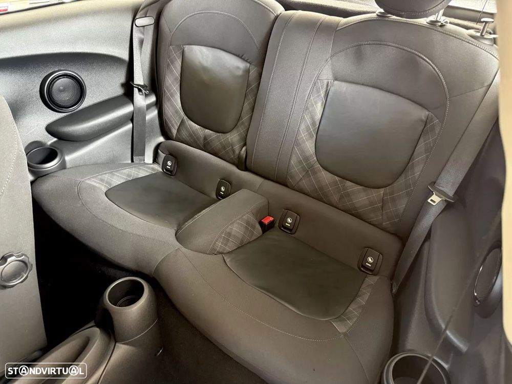 MINI 3 Portas One D - 37