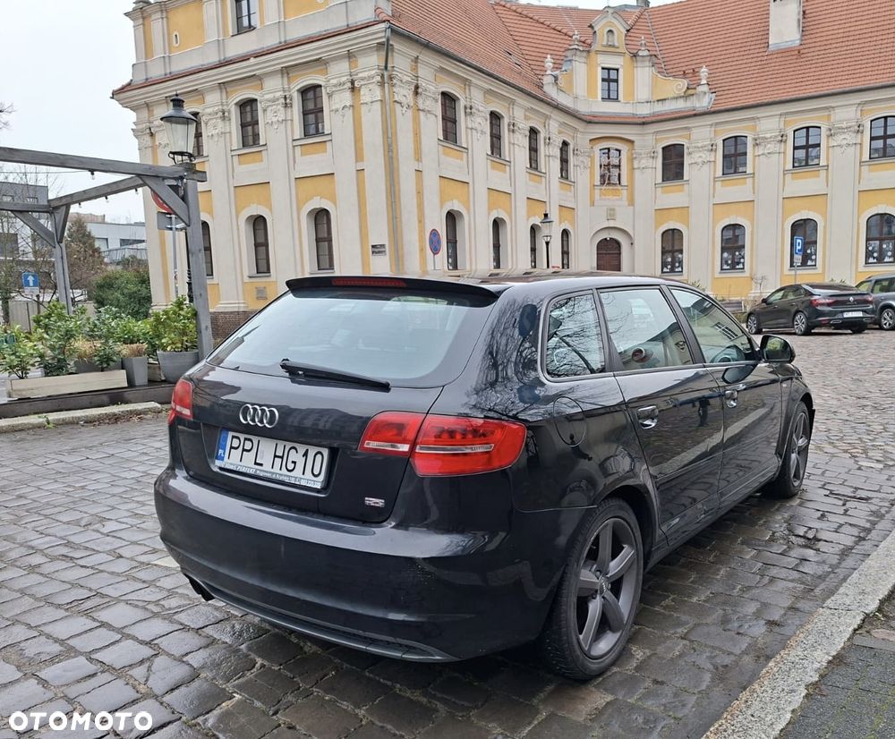 Audi A3 Sportback - 6