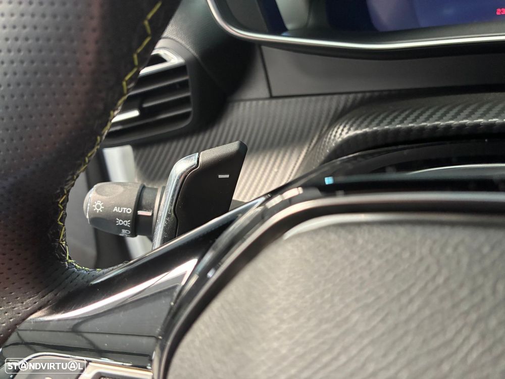 Peugeot 2008 1.2 PureTech GT EAT8 - 23