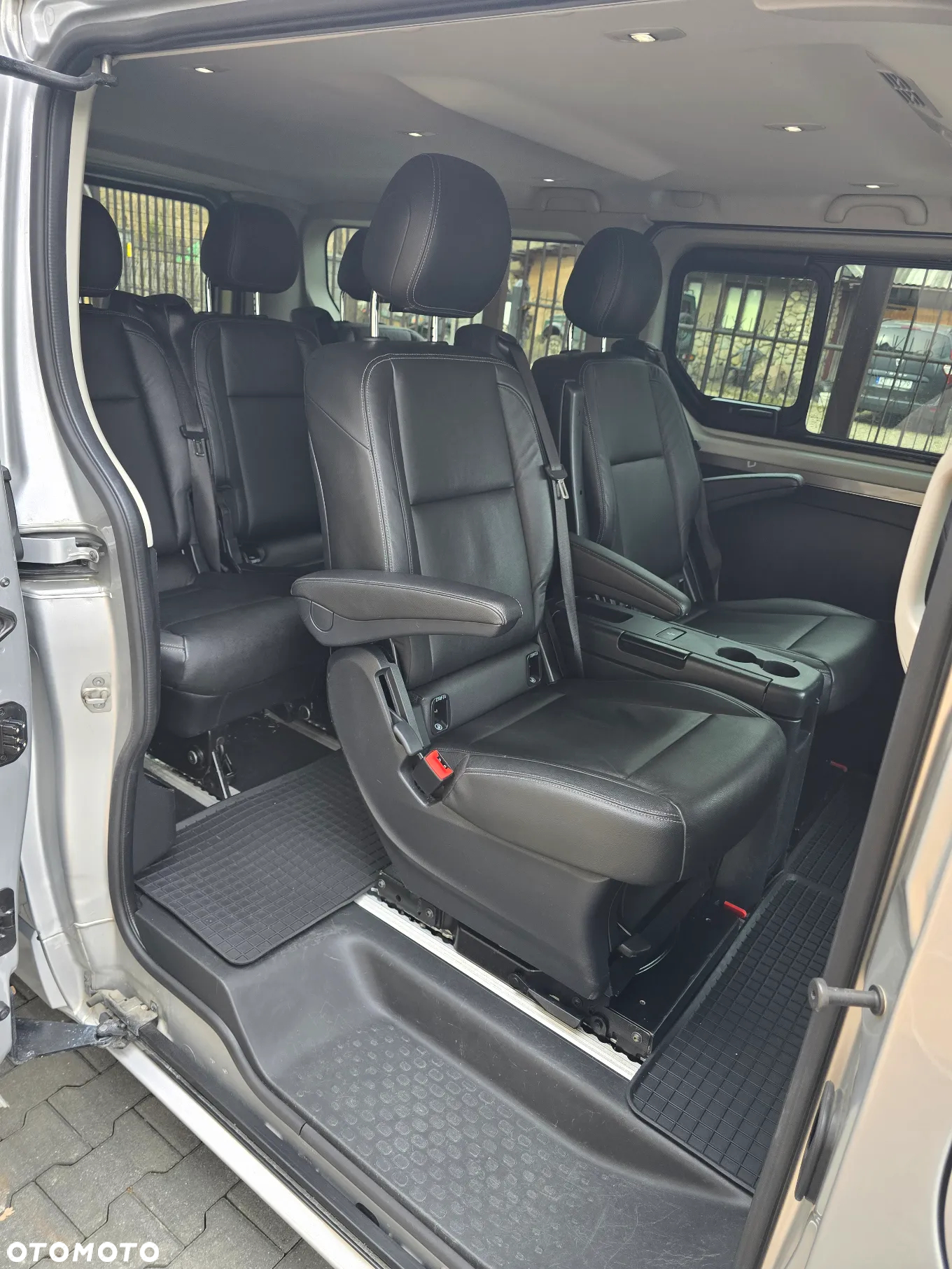 Renault Trafic Grand SpaceClass 2.0 dCi EDC - 15