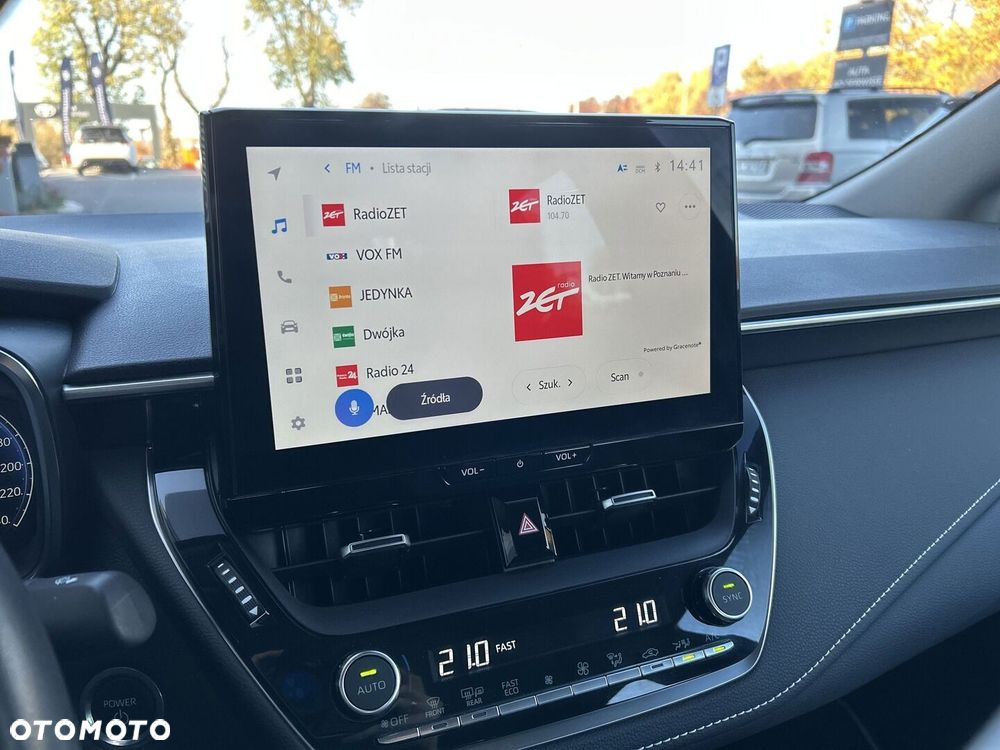 Toyota Corolla 1.8 Hybrid Comfort - 17