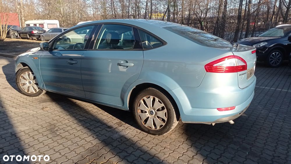 Ford Mondeo 1.6 Titanium - 11