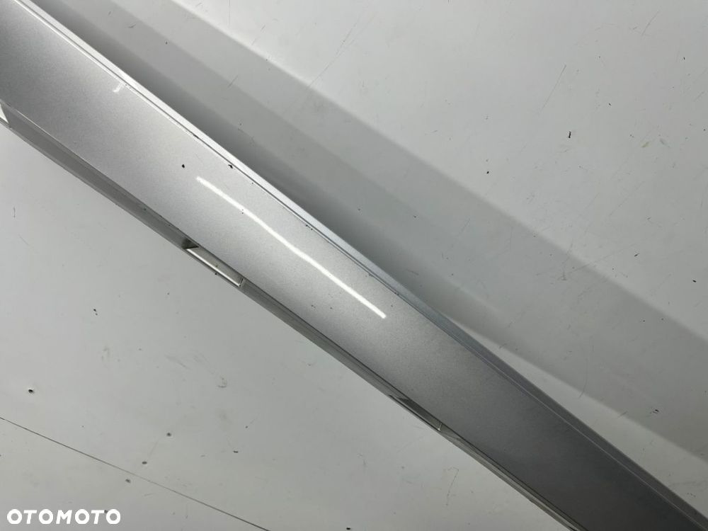 Nakładka progu VW Passat B8 14-23r. prawa listwa prawy próg zewnętrzny 3G0853858 - 4