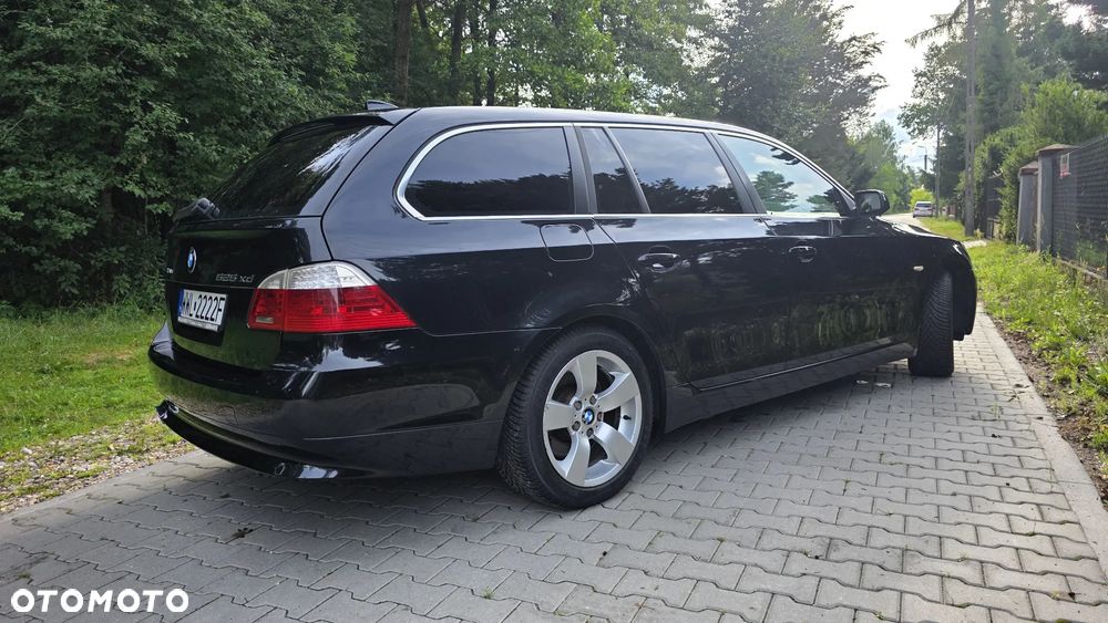 BMW Seria 5 525xd - 15