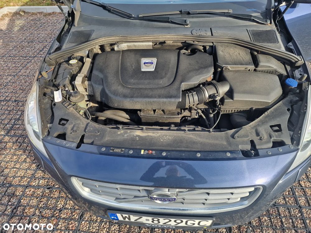 Volvo V60 D5 AWD Momentum - 7