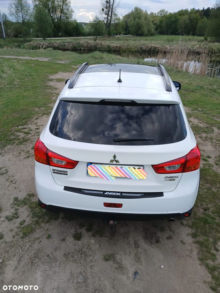 Mitsubishi ASX - 4