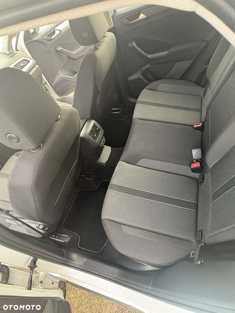 Volkswagen T-Roc 1.5 TSI Life DSG - 25