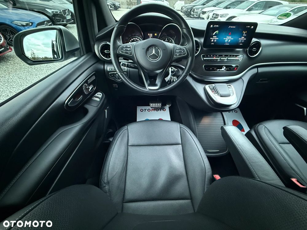 Mercedes-Benz Klasa V 300 d lang 4Matic 9G-TRONIC Avantgarde Edition - 39