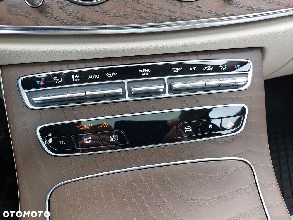 Mercedes-Benz Klasa E 220 d 4-Matic Avantgarde - 15