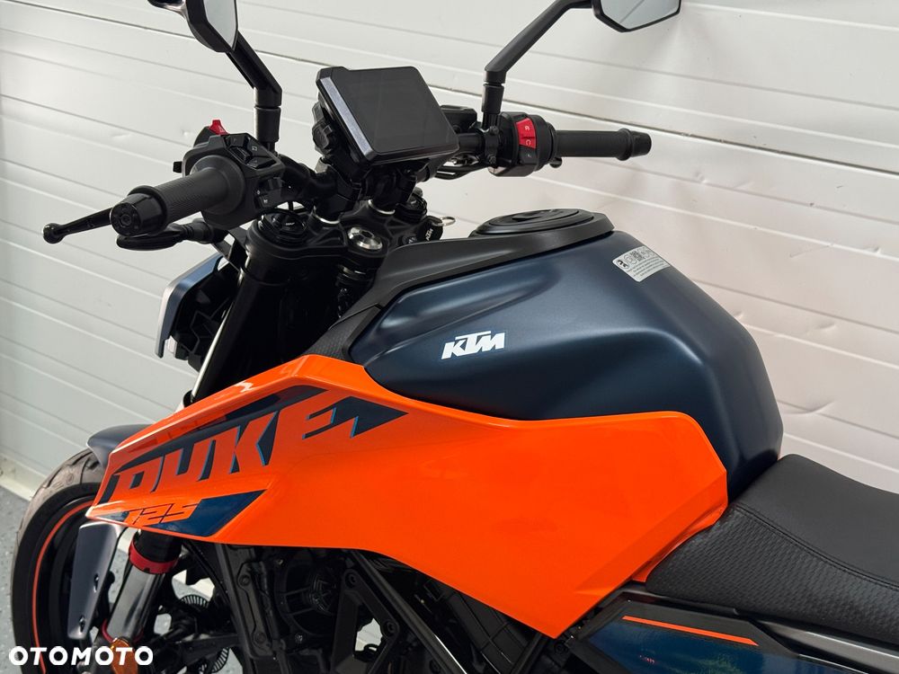 KTM Duke 125 - 24