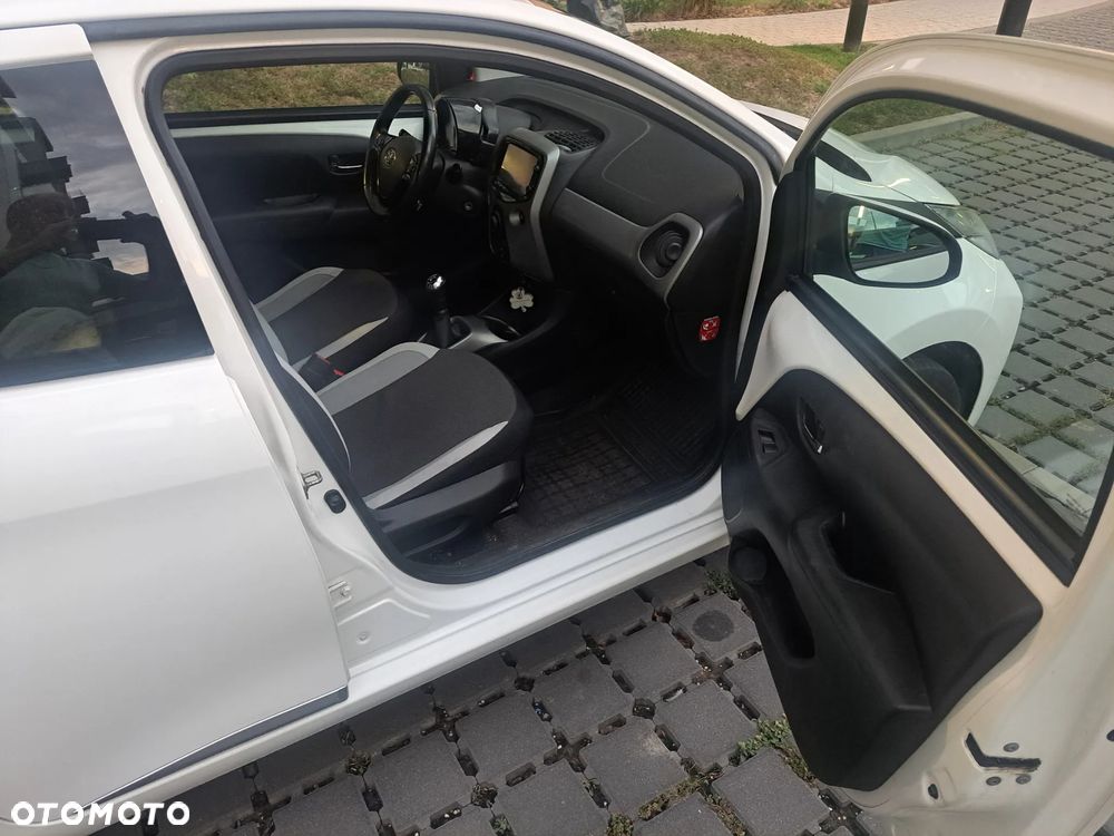 Toyota Aygo 1.0 VVT-i Sprint EU6 - 10