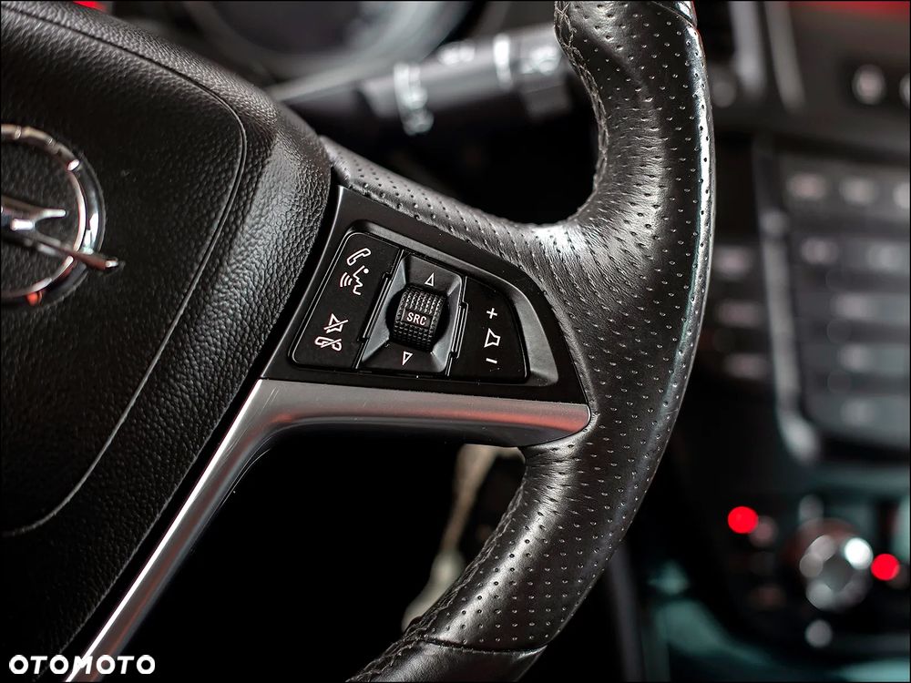 Opel Insignia - 21