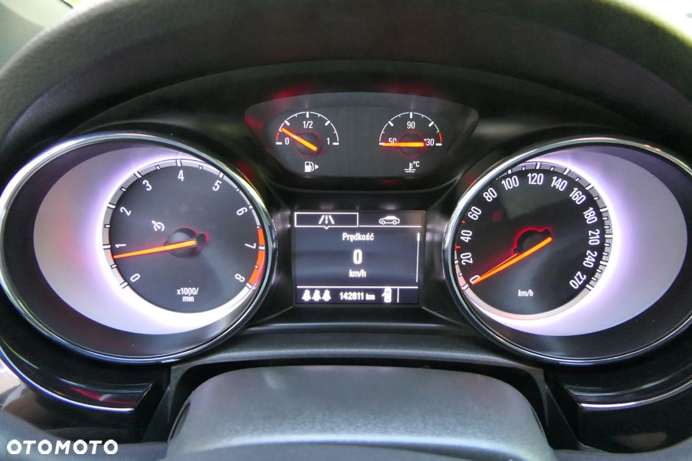 Opel Astra 1.4 Turbo Dynamic - 23