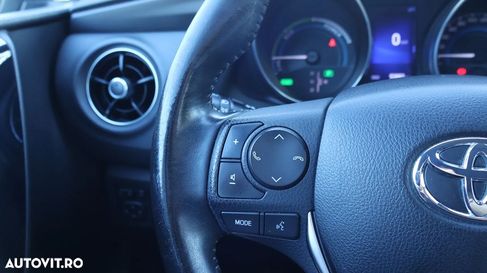 Toyota Auris - 15