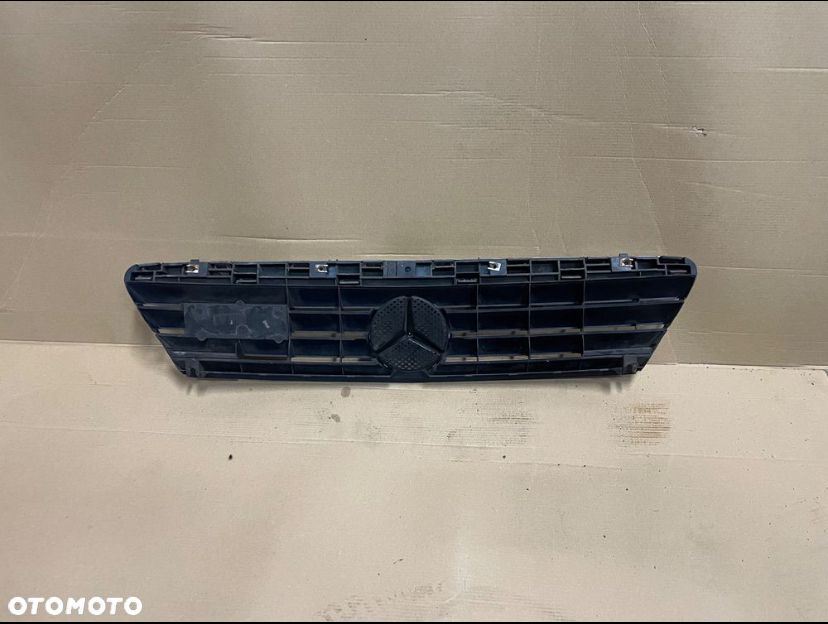 Grill atrapa chłodnicy Mercedes a w168 - 2