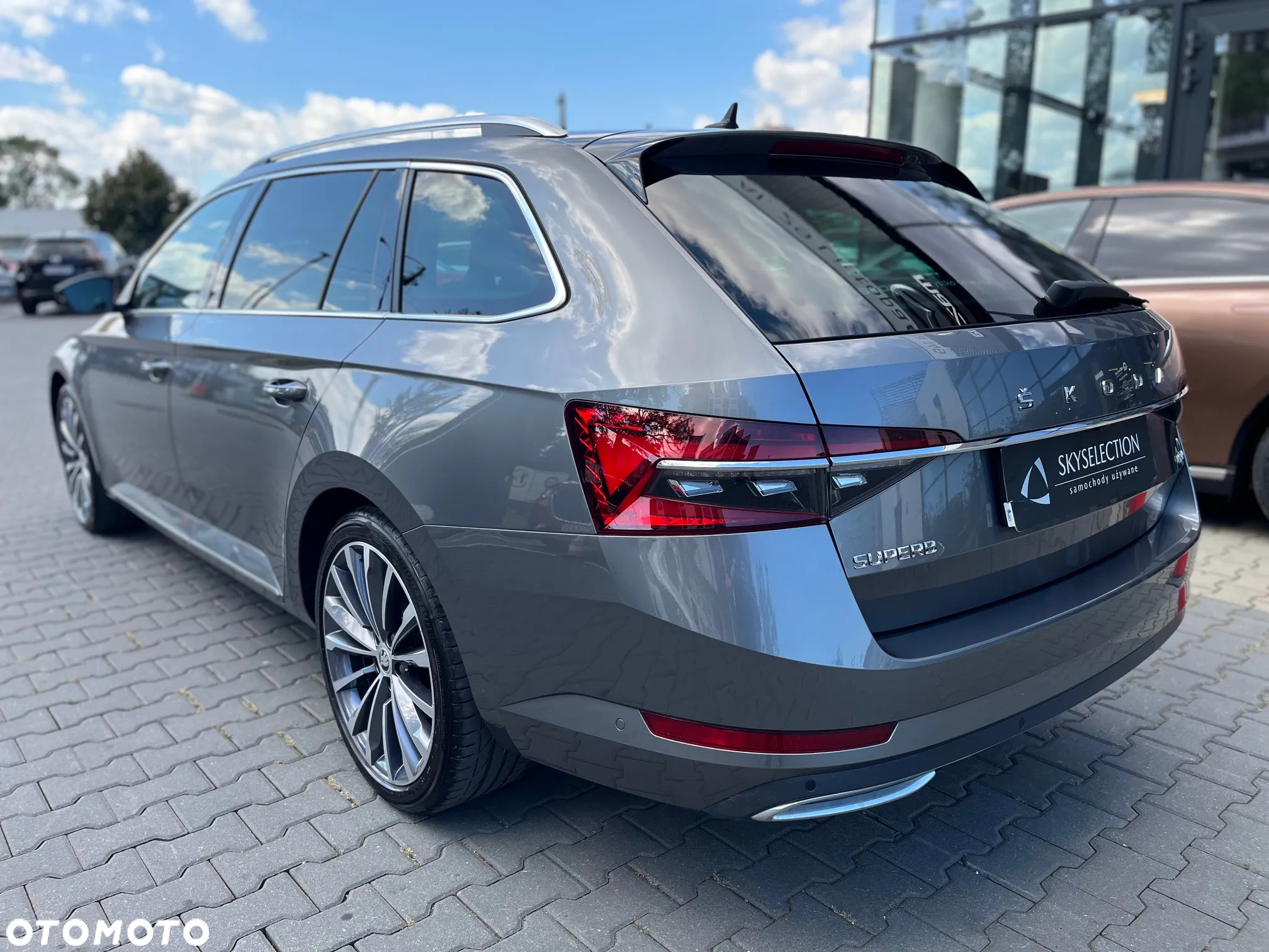 Skoda Superb 2.0 TDI SCR 4x4 L&K DSG - 7