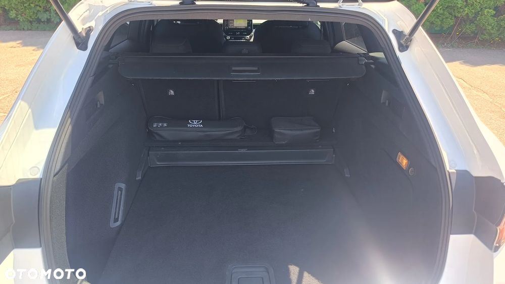 Toyota Corolla 2.0 Hybrid Comfort - 22
