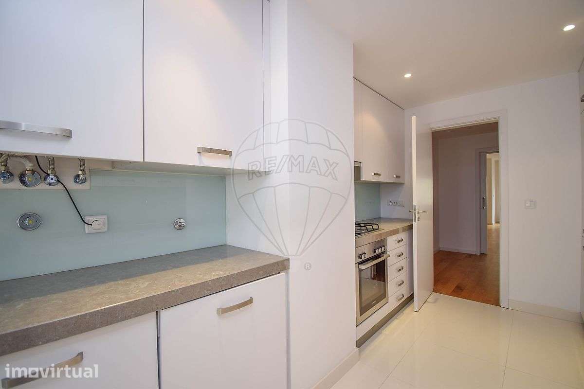 Apartamento T2 para arrendamento - Grande imagem: 5/14