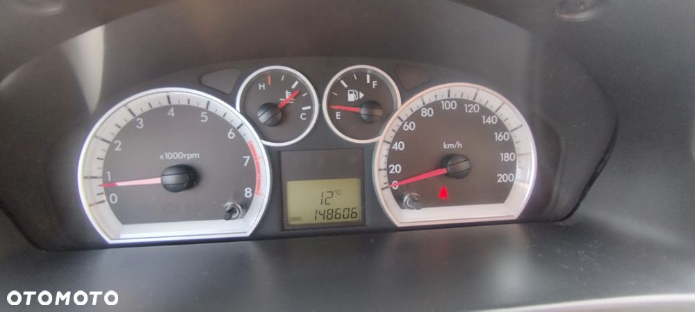 Chevrolet Aveo - 14