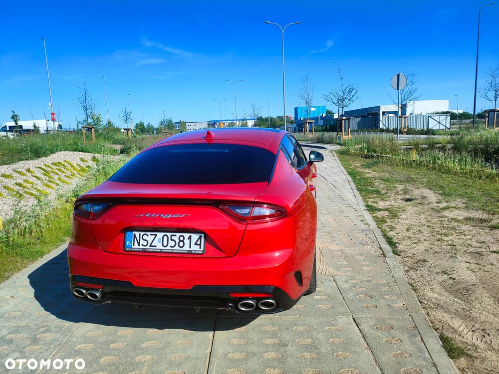 Kia Stinger - 9