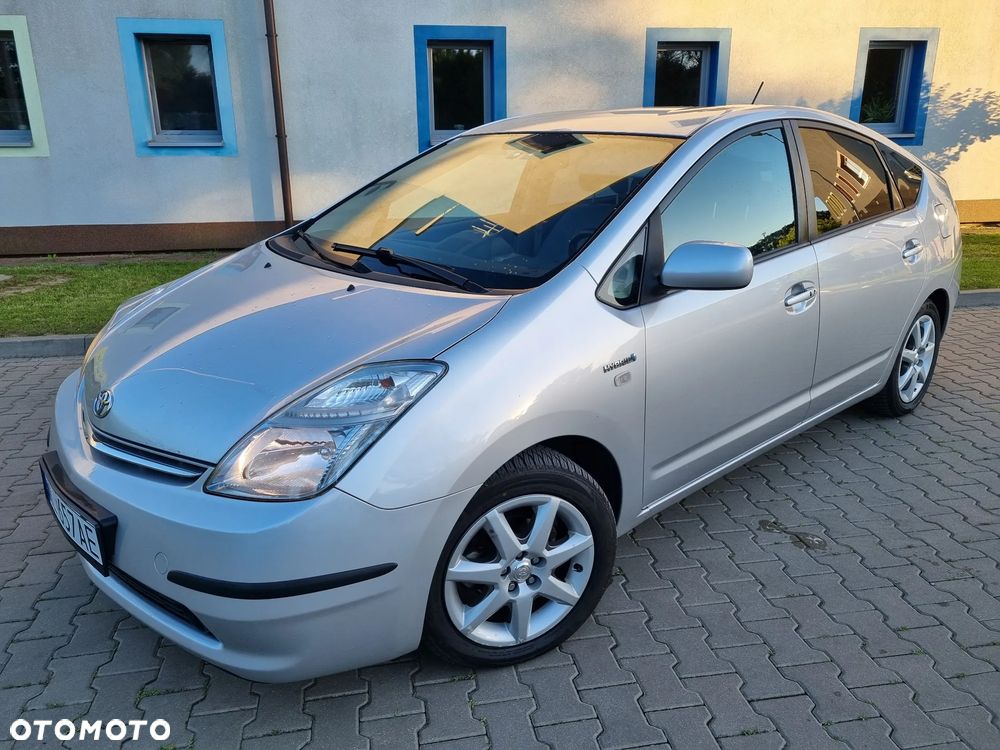 Toyota Prius 1.5 VVT-i Sol - 3