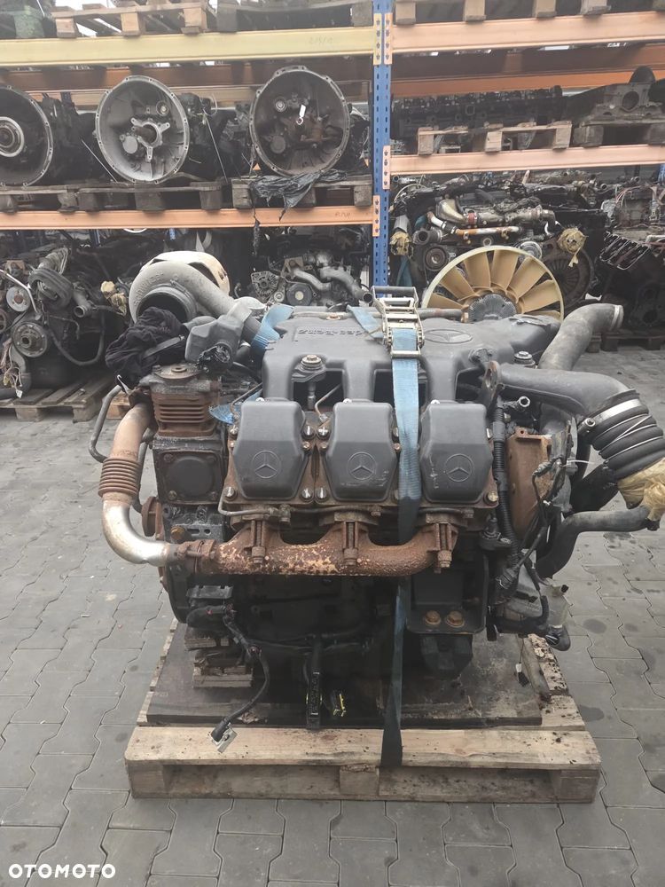 SILNIK MERCEDES ACTROS  OM501 V6 - 5