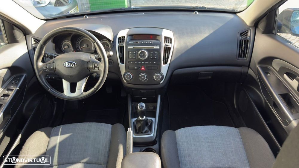 Kia Ceed SW 1.6 CRDi EX ISG - 10