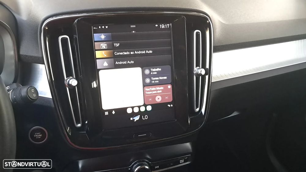 Volvo XC 40 2.0 D3 Momentum Plus - 25