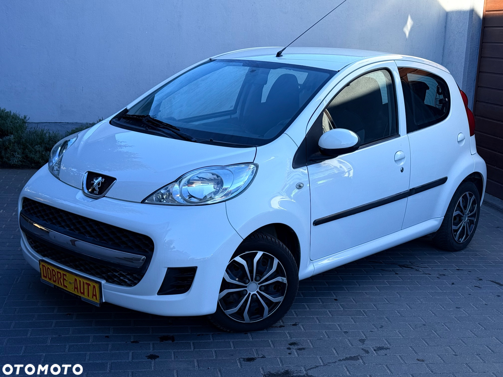 Peugeot 107 1.0 Happy - 14