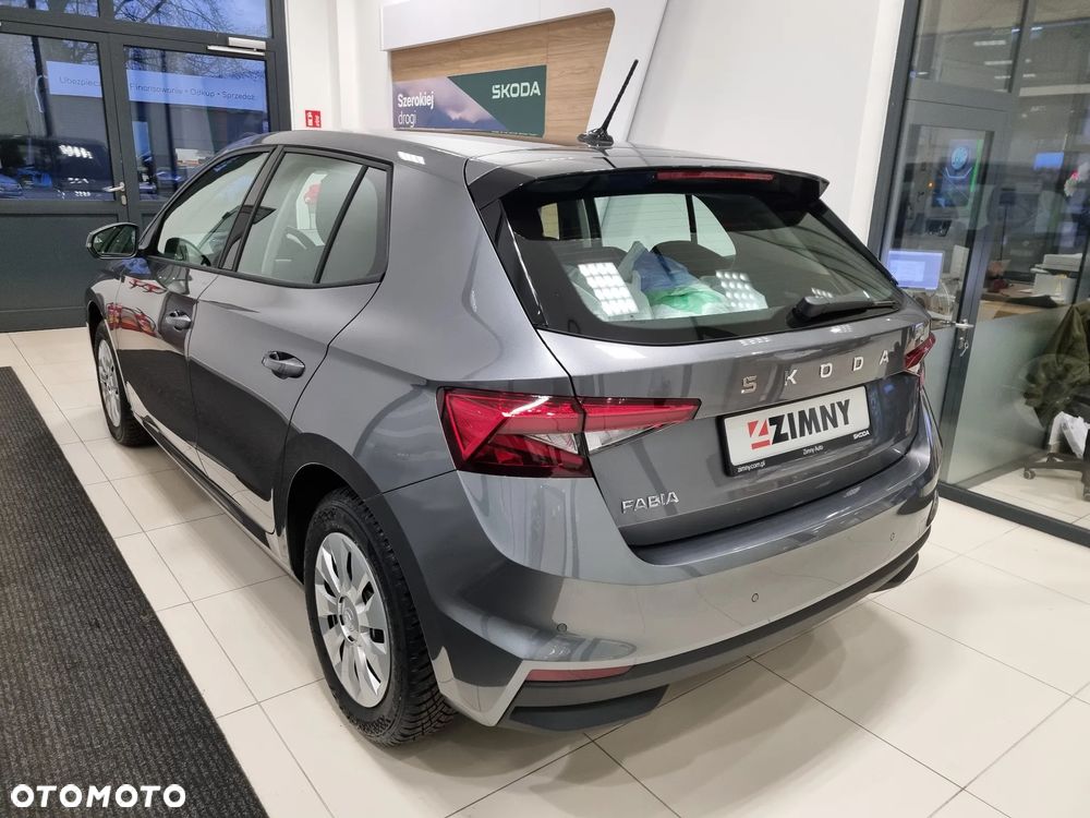 Skoda Fabia 1.0 TSI Drive DSG - 5