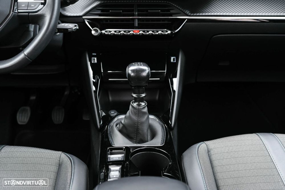 Peugeot 2008 1.2 Allure - 12