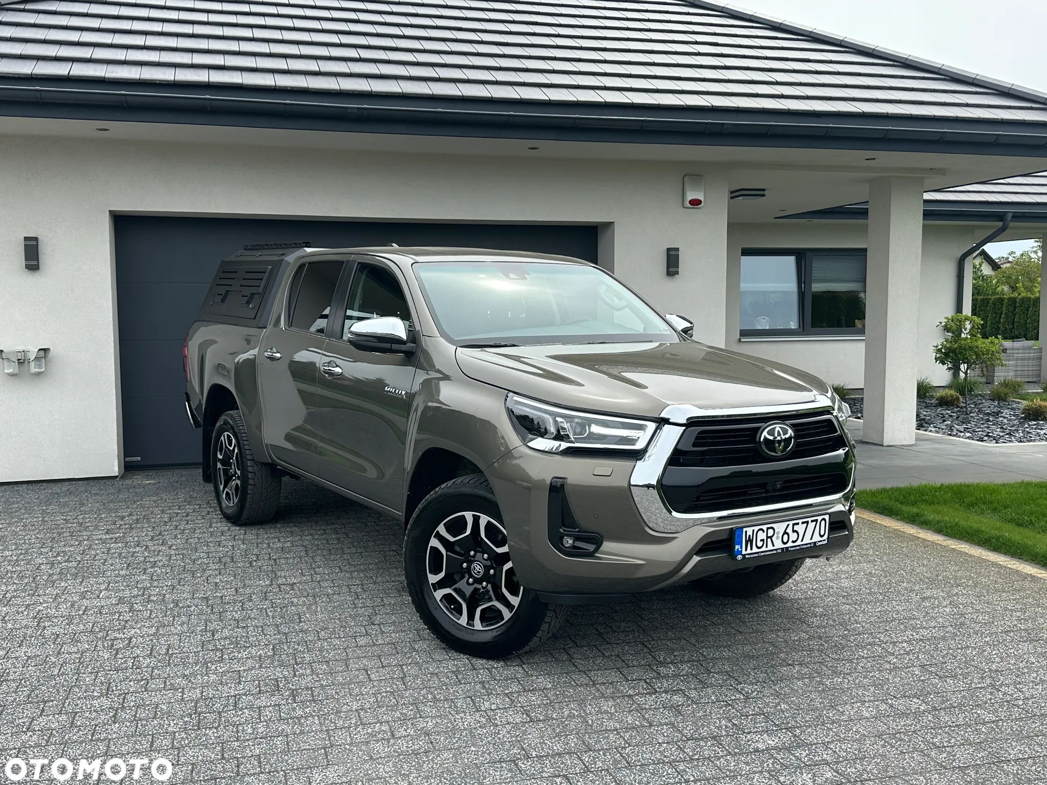 Toyota Hilux 2.8 D-4D Double Cab SR5+ 4x4 - 1
