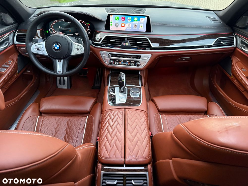 BMW Seria 7 745e - 8
