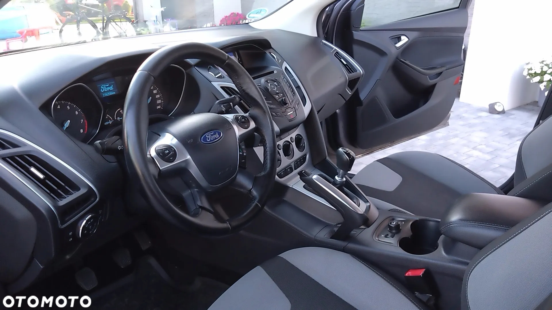 Ford Focus - 10