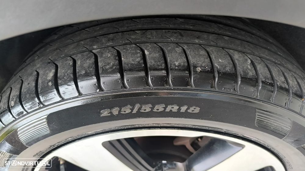Nissan Qashqai 1.5 dCi N-Connecta 18 RS - 12