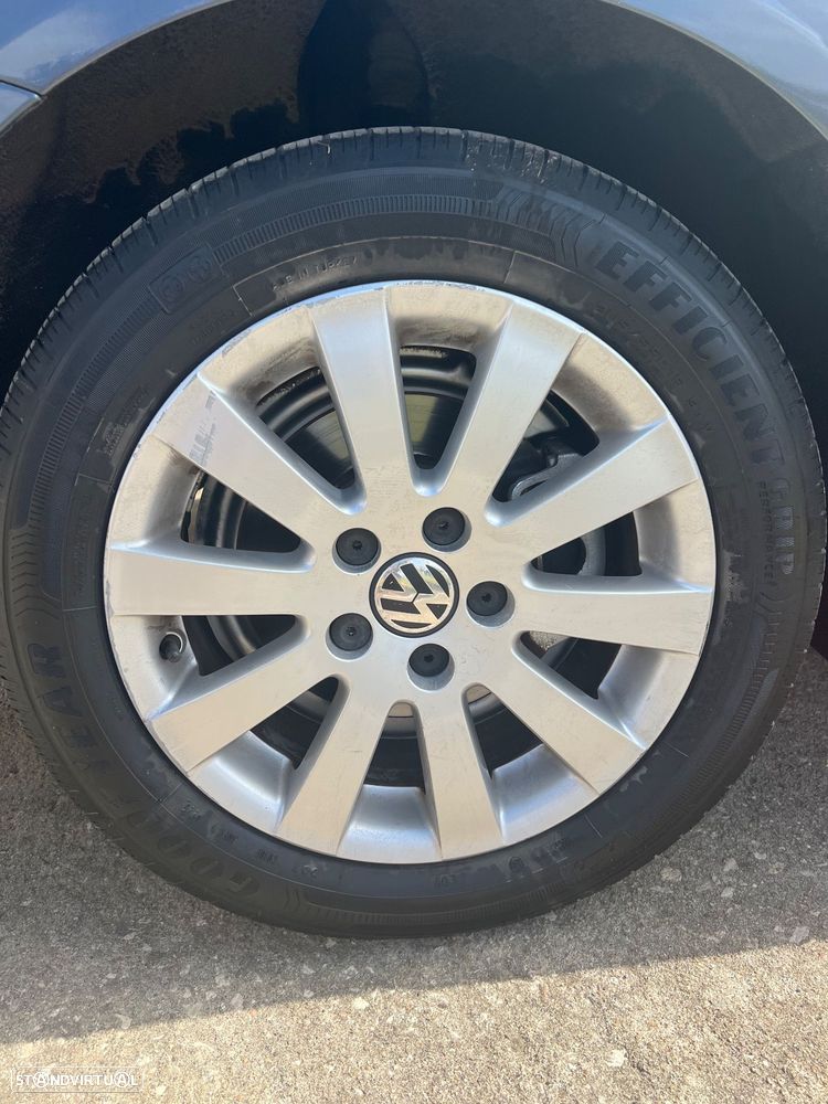 VW Passat Variant 2.0 TDI Edition Con.BM - 19