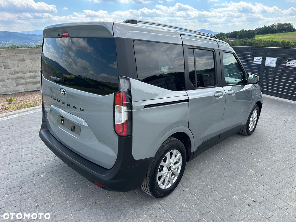 Ford Tourneo Courier 1.0 EcoBoost Titanium - 4