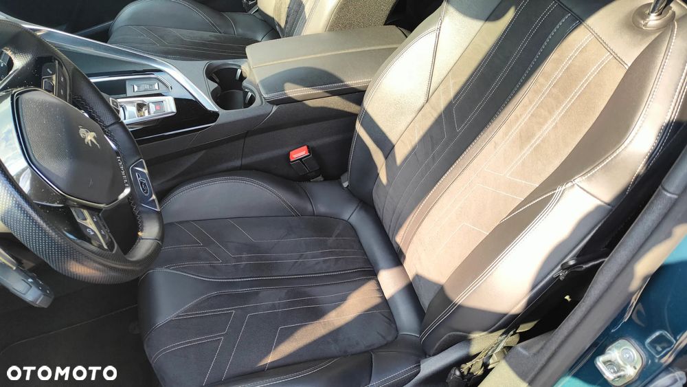 Peugeot 3008 1.2 PureTech GT Pack S&S EAT8 - 20