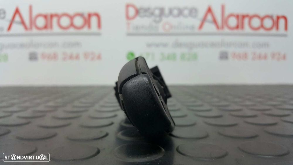 CONTROLE DO SISTEMA DE ÁUDIO / RÁDIO CD CITROEN BERLINGO STATION WAGON SX MULTIS... - 3