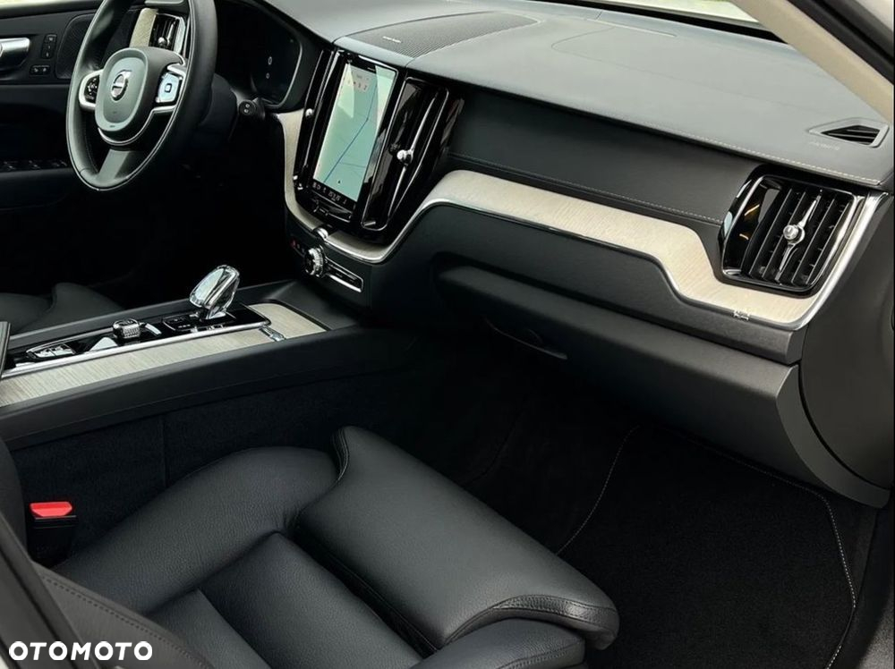 Volvo XC 60 D5 AWD Inscription - 10