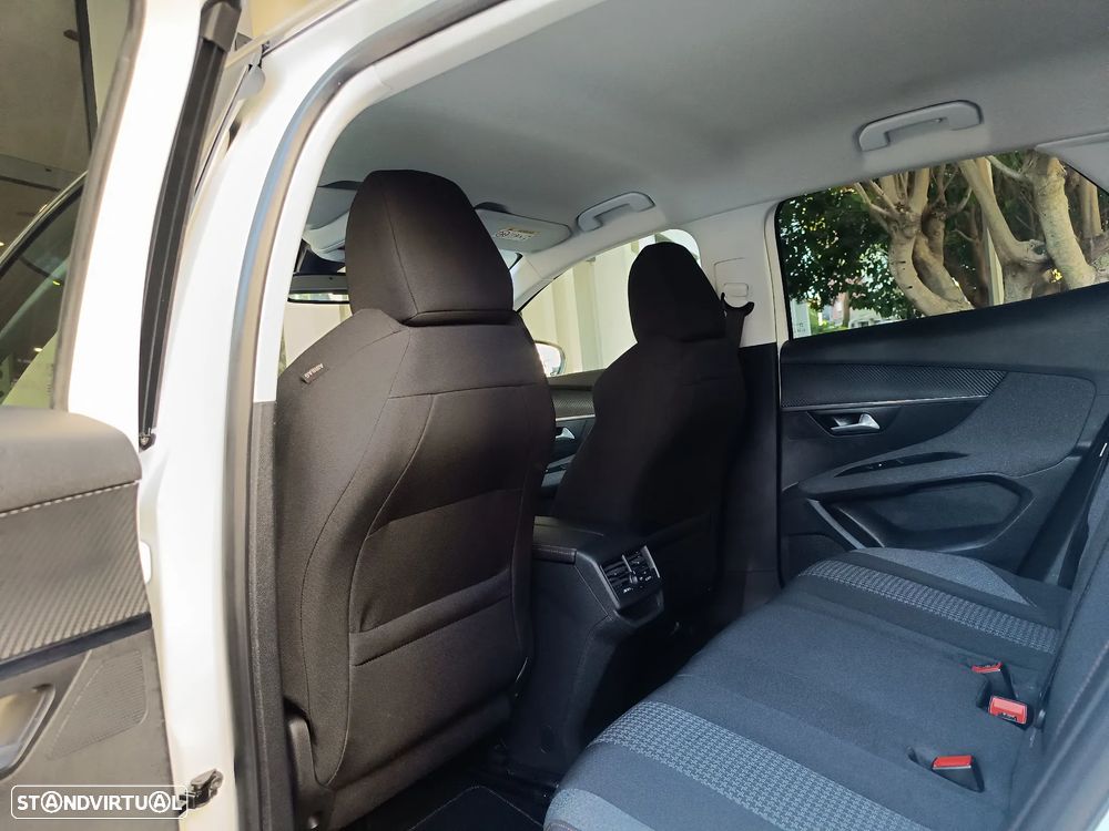 Peugeot 3008 PureTech 130 Stop & Start GPF EAT8 Active Business-Pack - 19