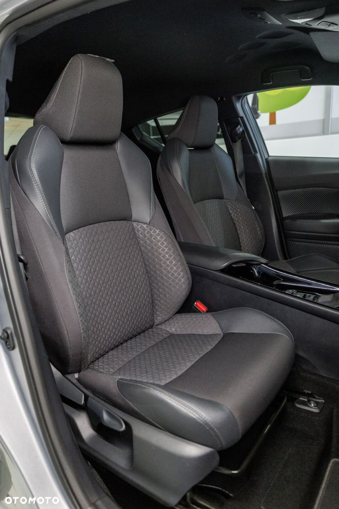 Toyota C-HR 1.8 Hybrid Style - 23
